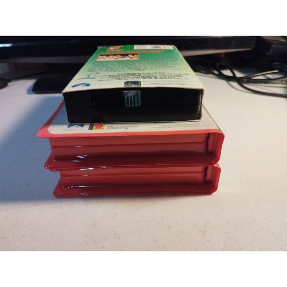 Peanuts VHS Lot of 3 - Snoopy, Charlie Brown - Picture 6 of 7